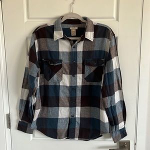 UNIQUE BUTTON UP BY ARIZONA